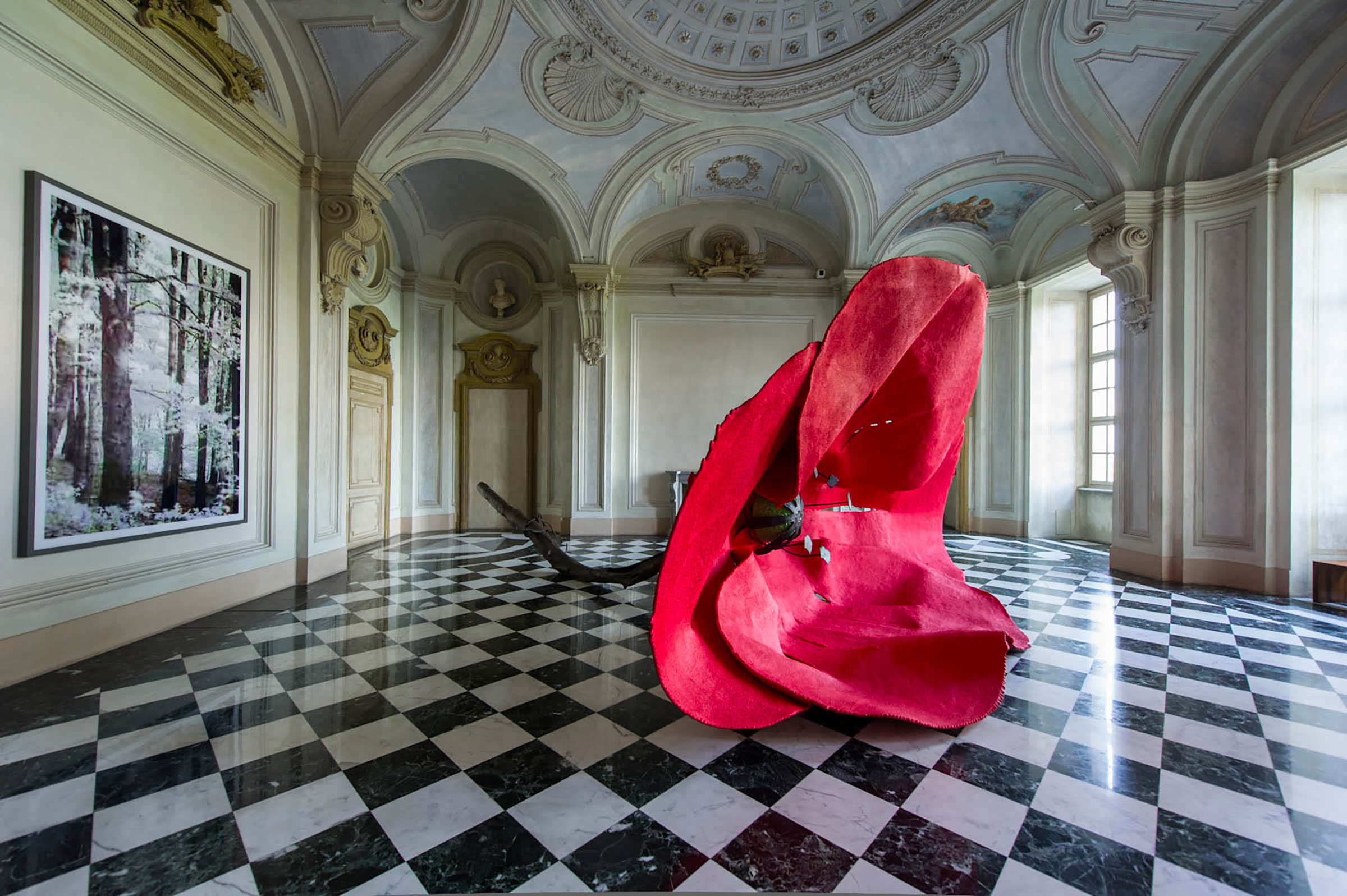Thomas Ruff, jpeg ri01, 2007, Claes Oldenburg and Coosje van Bruggen, Dropped Flower, 2006